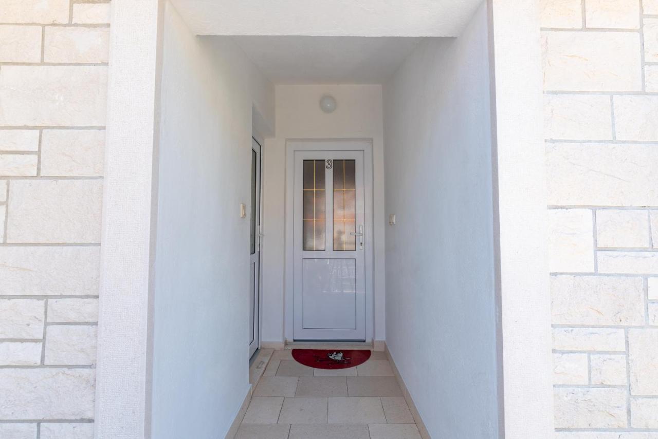 Apartments Kristian Bol Exterior photo